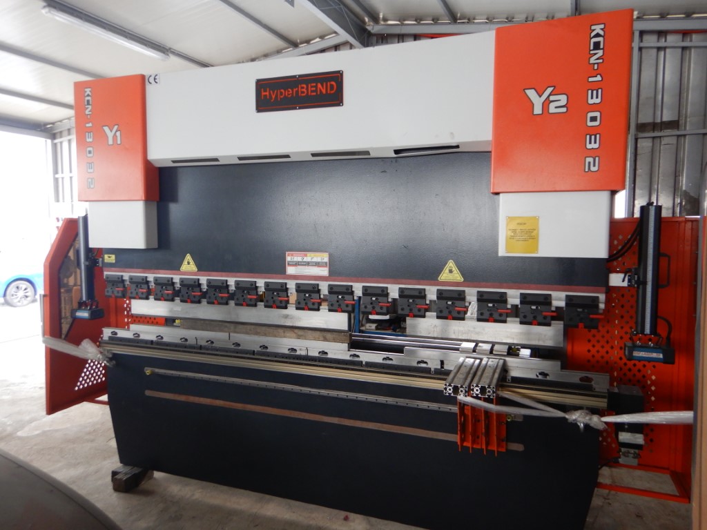 APKANT PREŠA ZA SAVIJANJE LIMA HYPERCUT CNC HYPERBAND KCN_13032_4+1