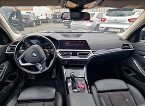 /Vozila/BMW 320_62592/20250507_125334 (Medium).jpg