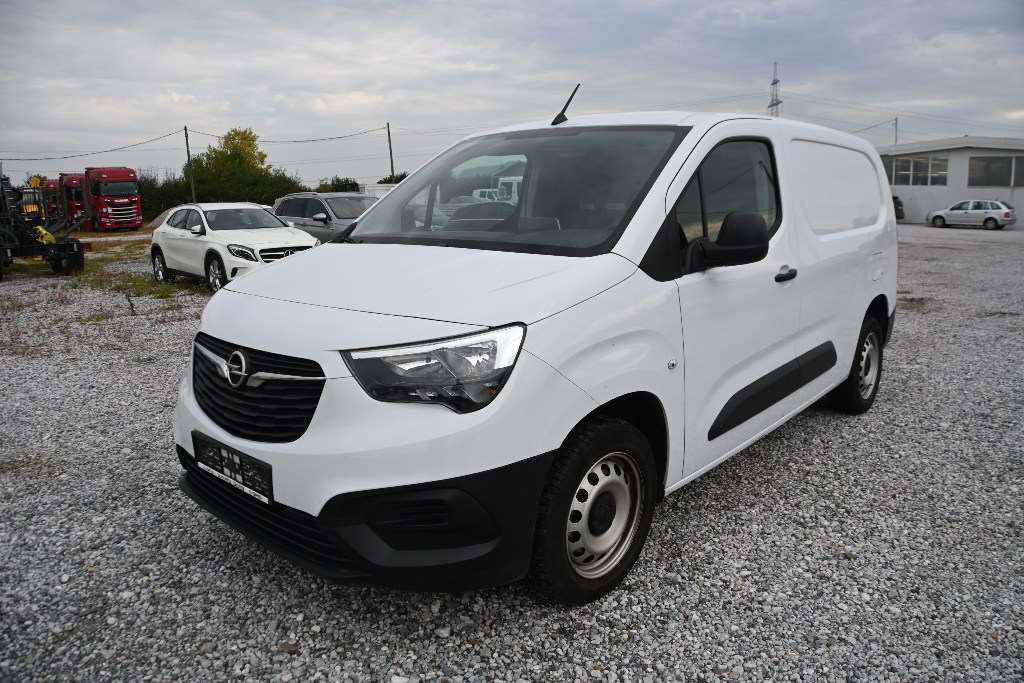 OPEL COMBO CARGO 1.5 DT L2H1