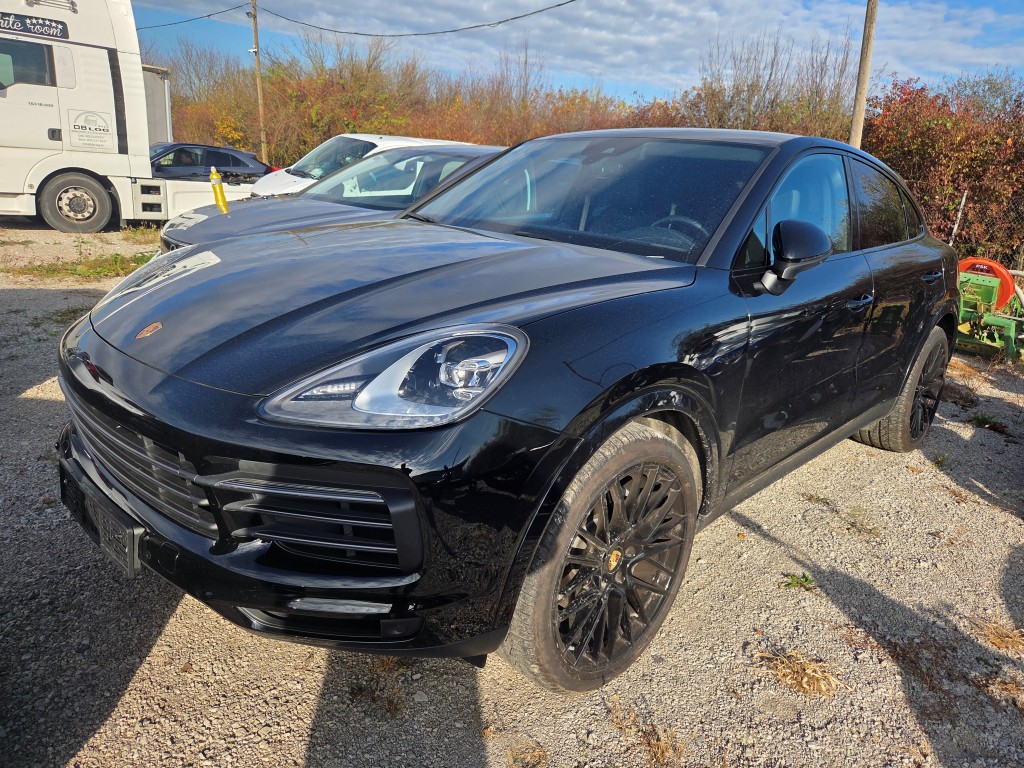 PORSCHE CAYENNE E-HYBRID COUPE PLATINUM EDITION